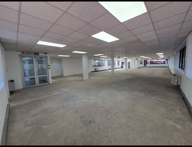 426M² OFFICE TO LET IN WOODMEAD